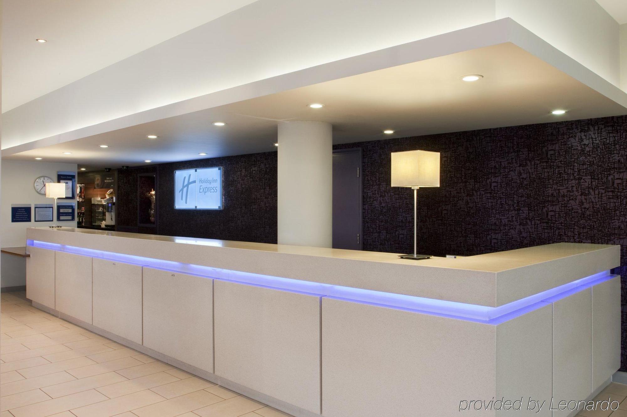 Holiday Inn Express London Greenwich By Ihg Экстерьер фото
